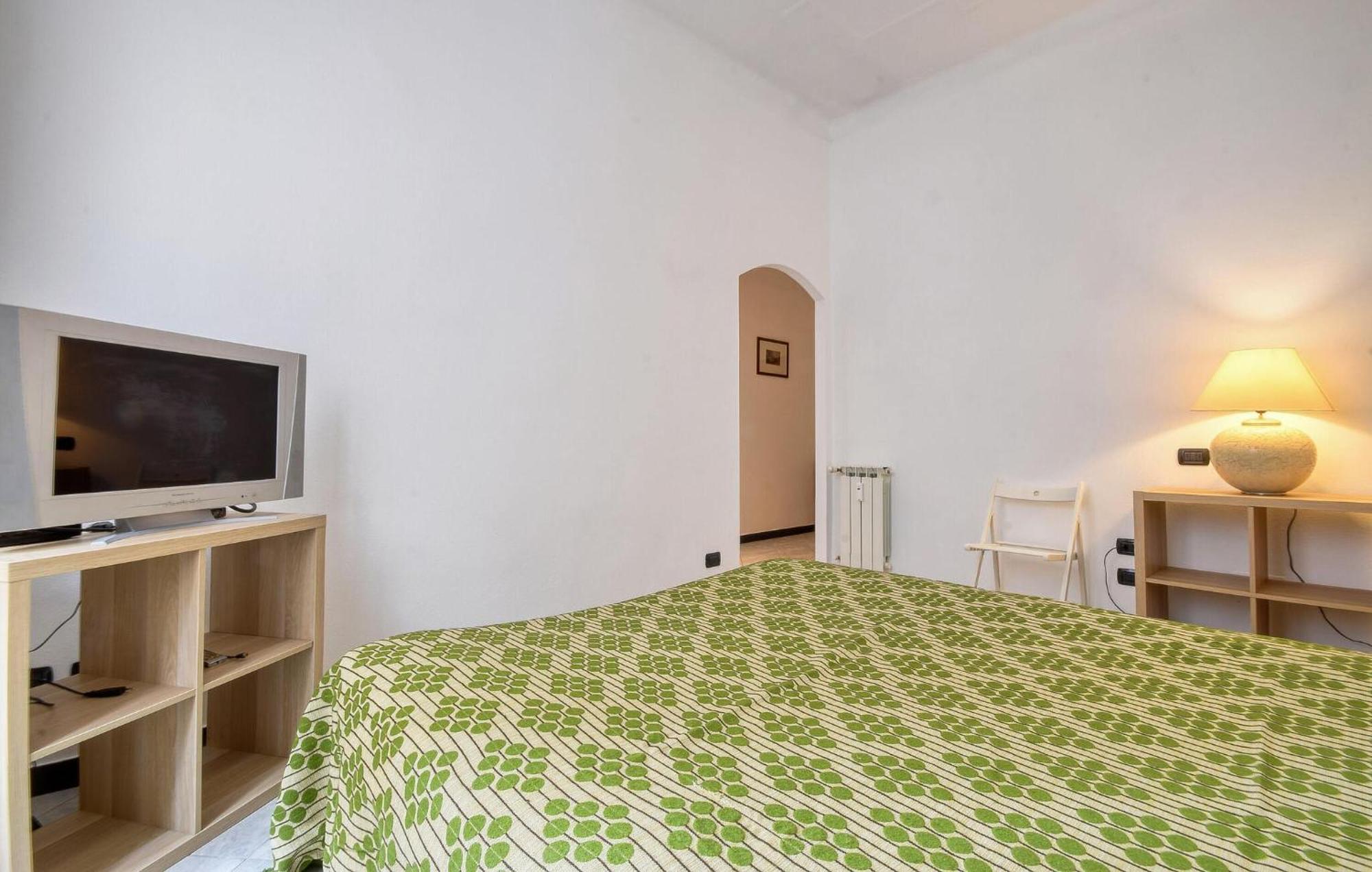 Appartamento 1 Bedroom Beautiful In Genova