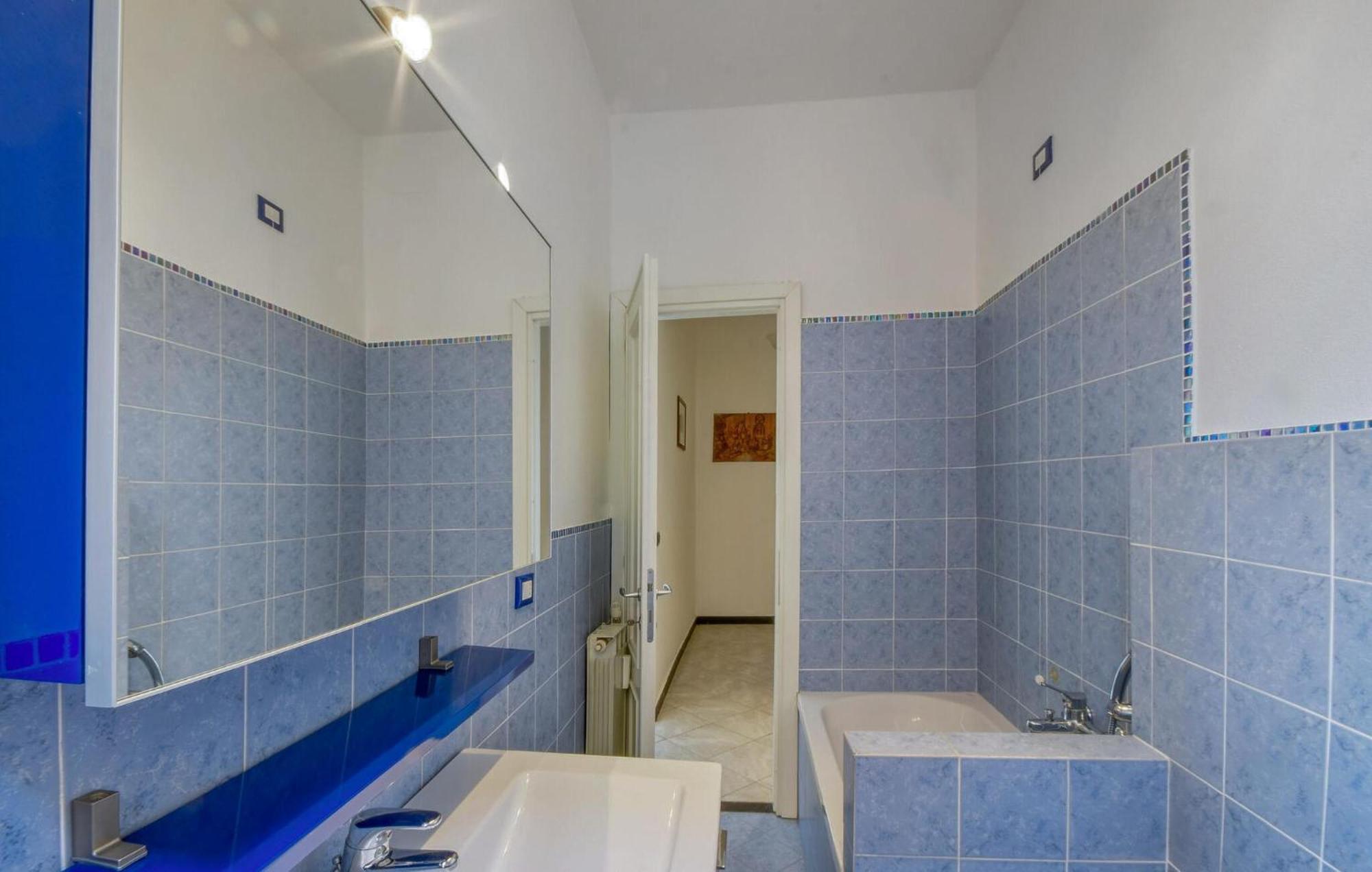 1 Bedroom Beautiful In Appartamento